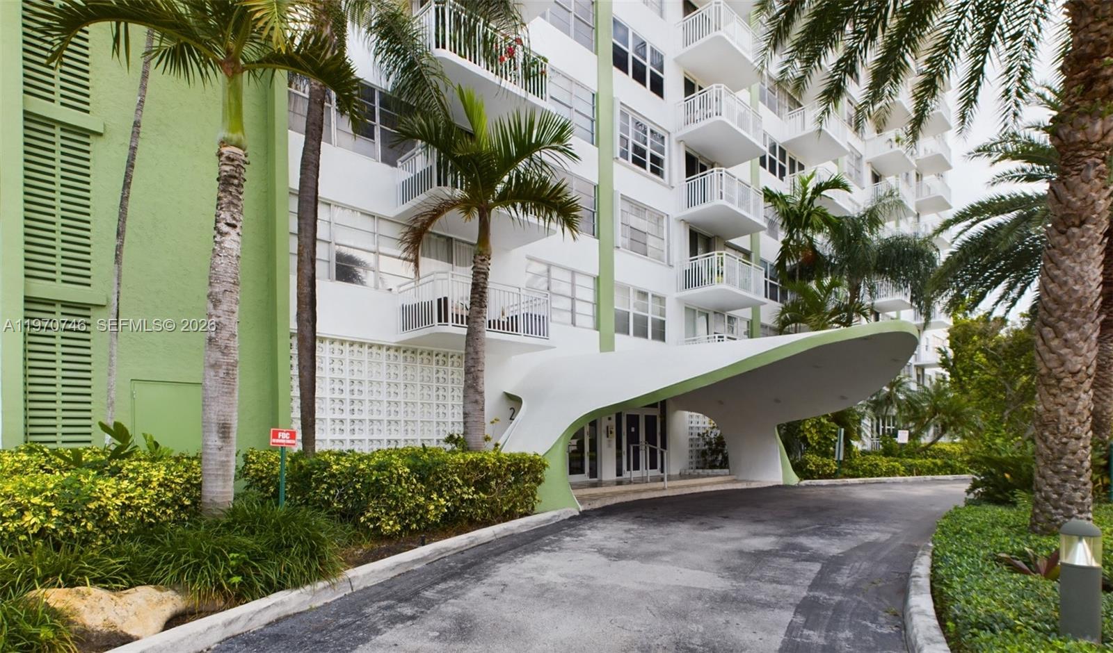 BAYVIEW TOWERS CONDO SOUT - Residential