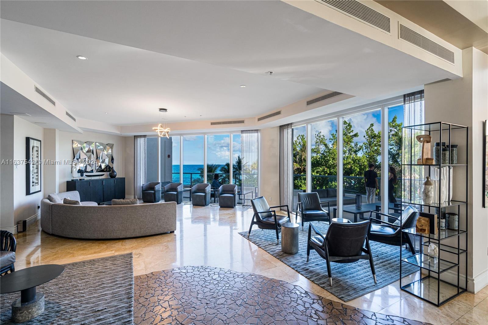OCEAN POINT BEACH CLUB CO - Residential Lease