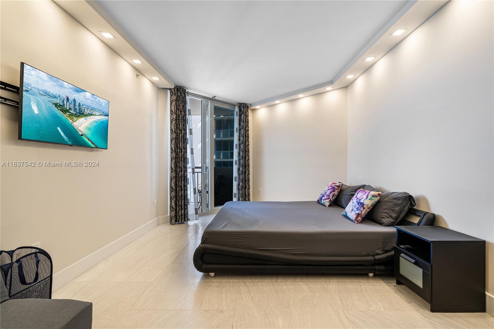 OCEAN POINT BEACH CLUB CO - Residential Lease