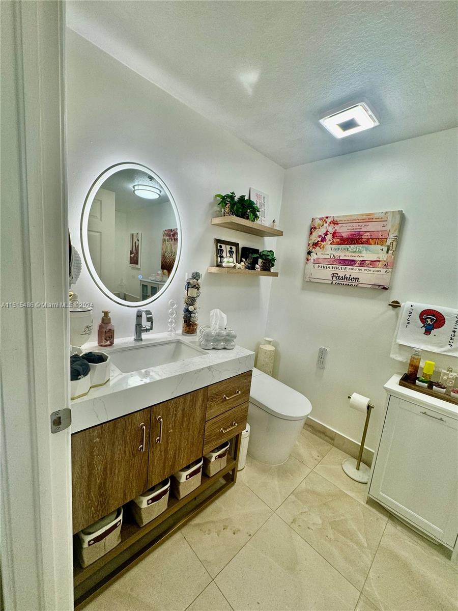 VILLA ISABELLA CONDO - Residential Lease