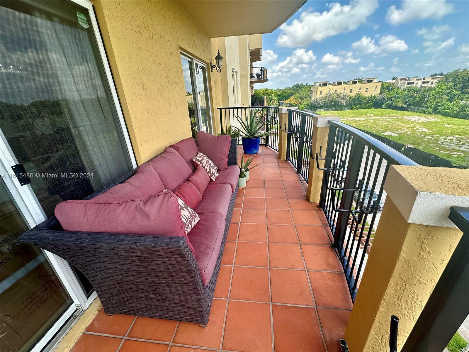 VILLA ISABELLA CONDO - Residential Lease