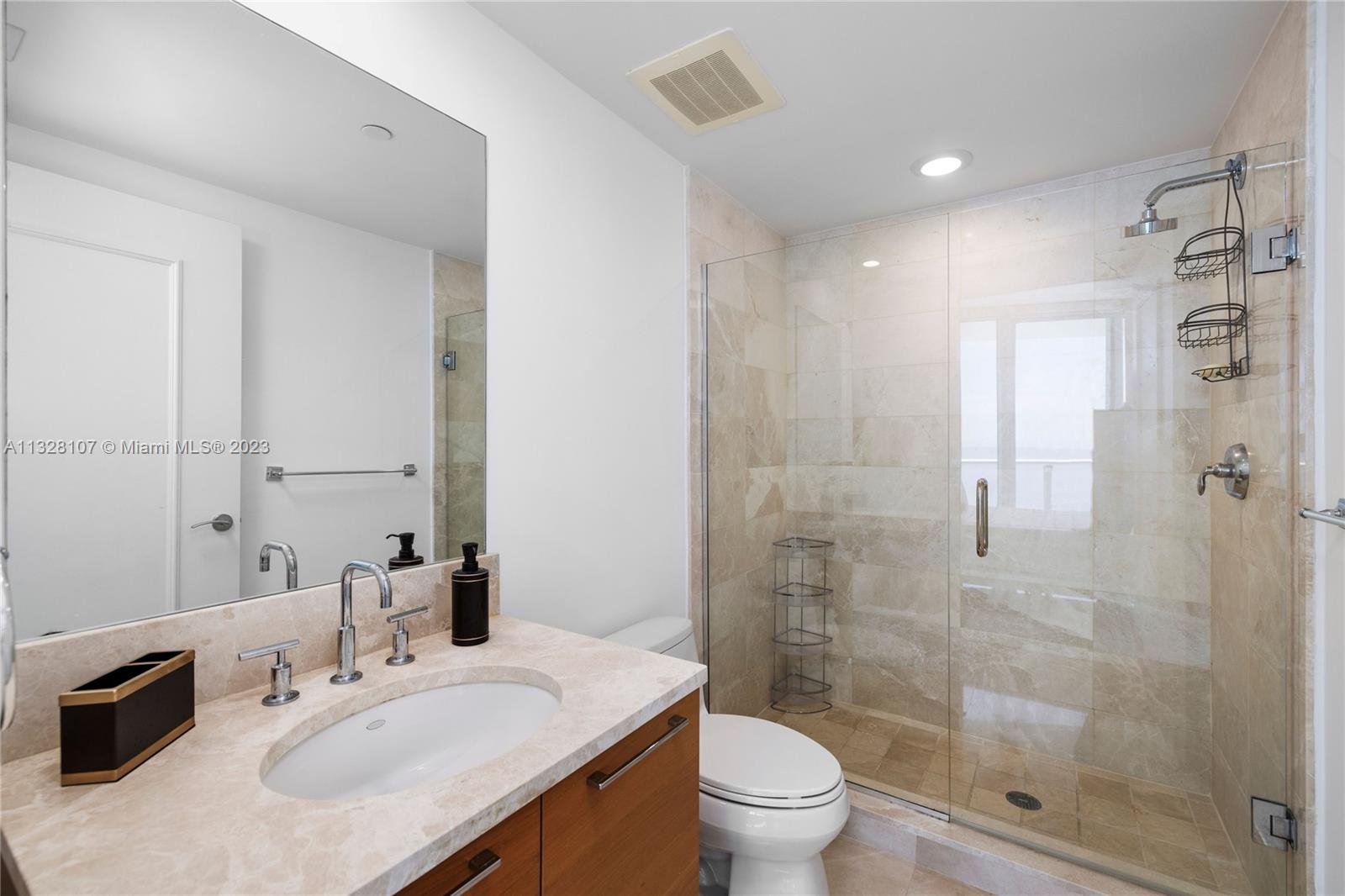 Jade Beach Condo - Residential Lease