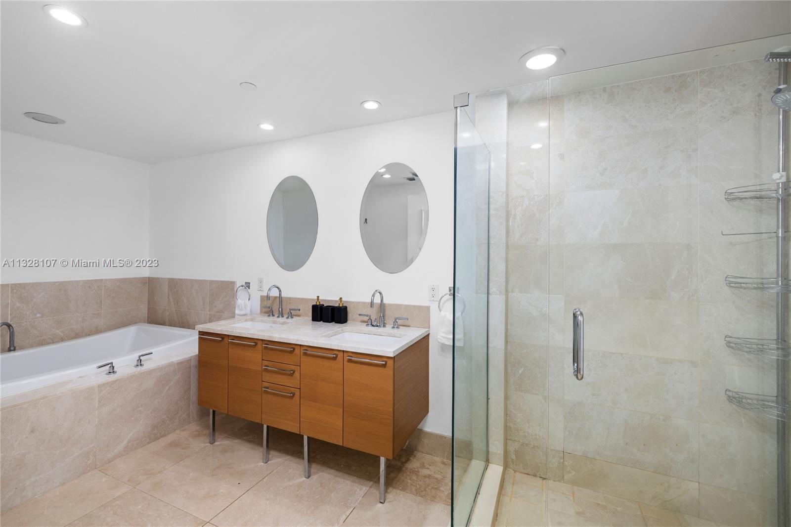 Jade Beach Condo - Residential Lease