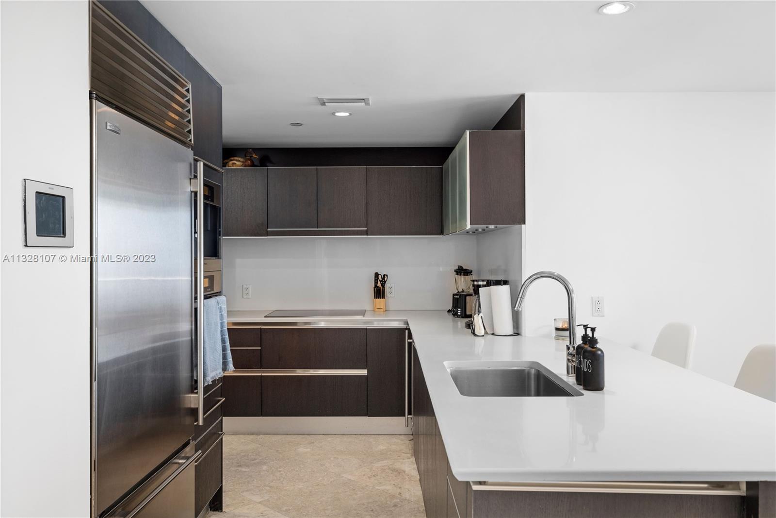 Jade Beach Condo - Residential Lease