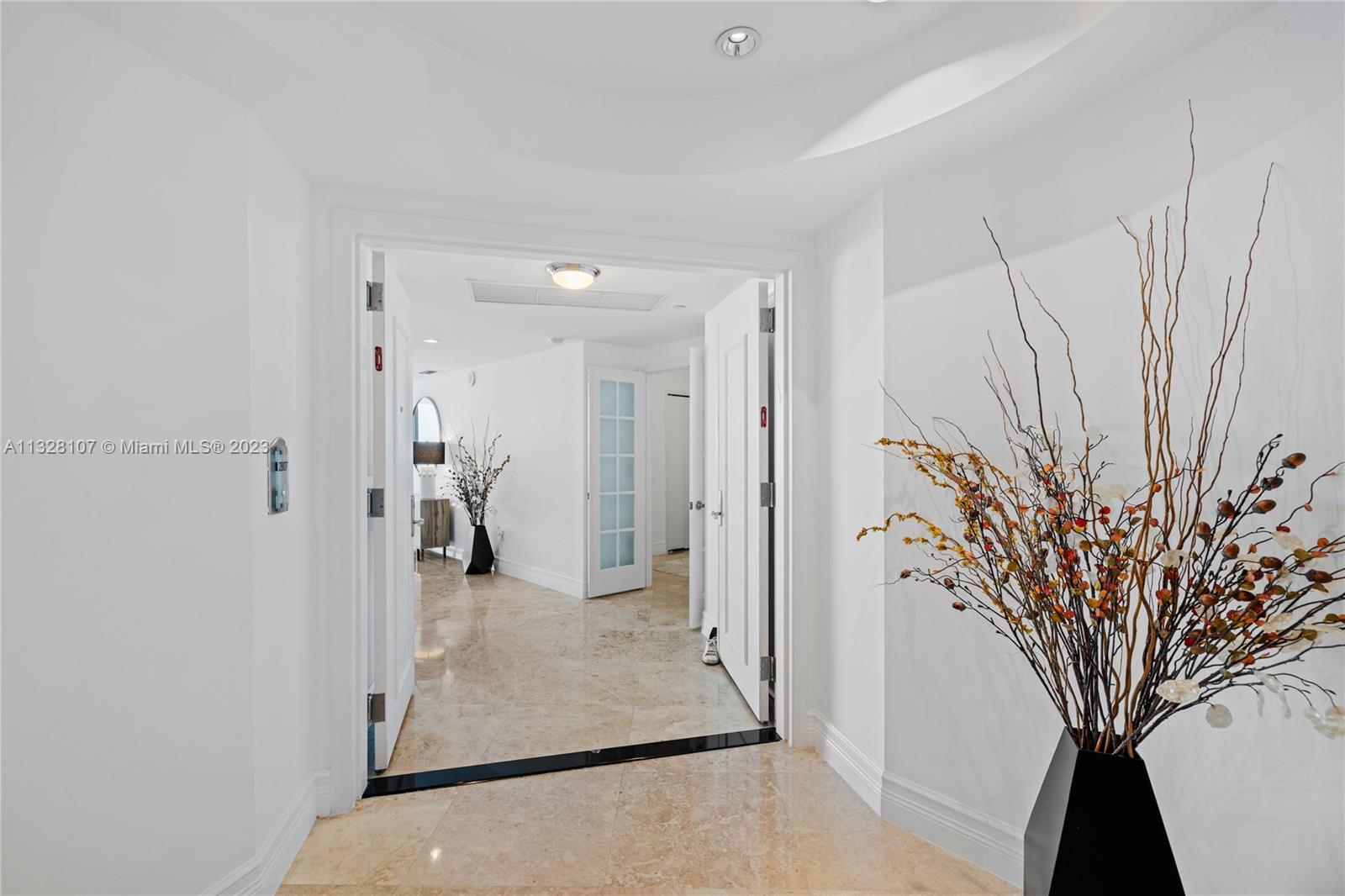Jade Beach Condo - Residential Lease