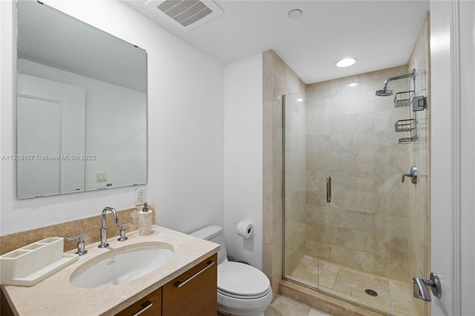 Jade Beach Condo - Residential Lease