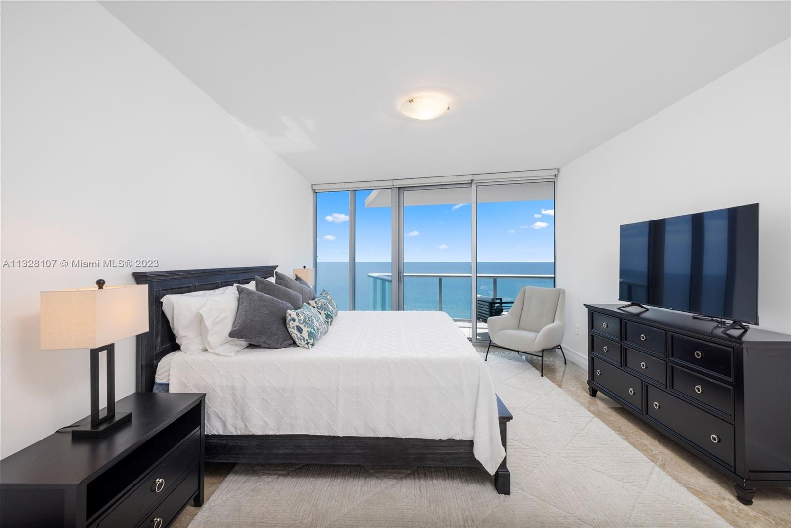 Jade Beach Condo - Residential Lease