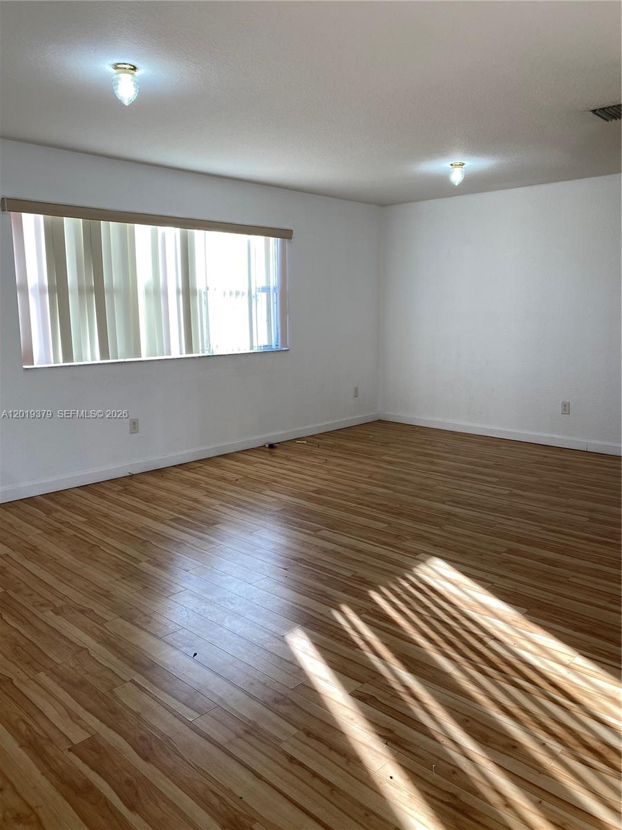 VILLAS AT CARMEL CONDO - Residential Lease