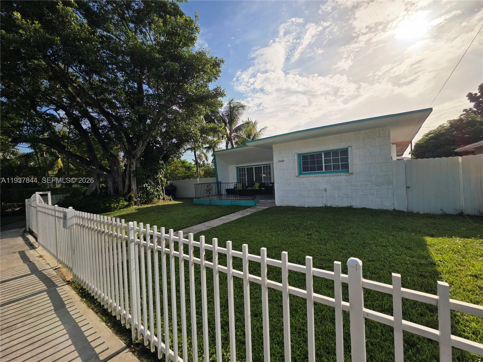 IRONS MANOR HIGH PINE ADD - Residential