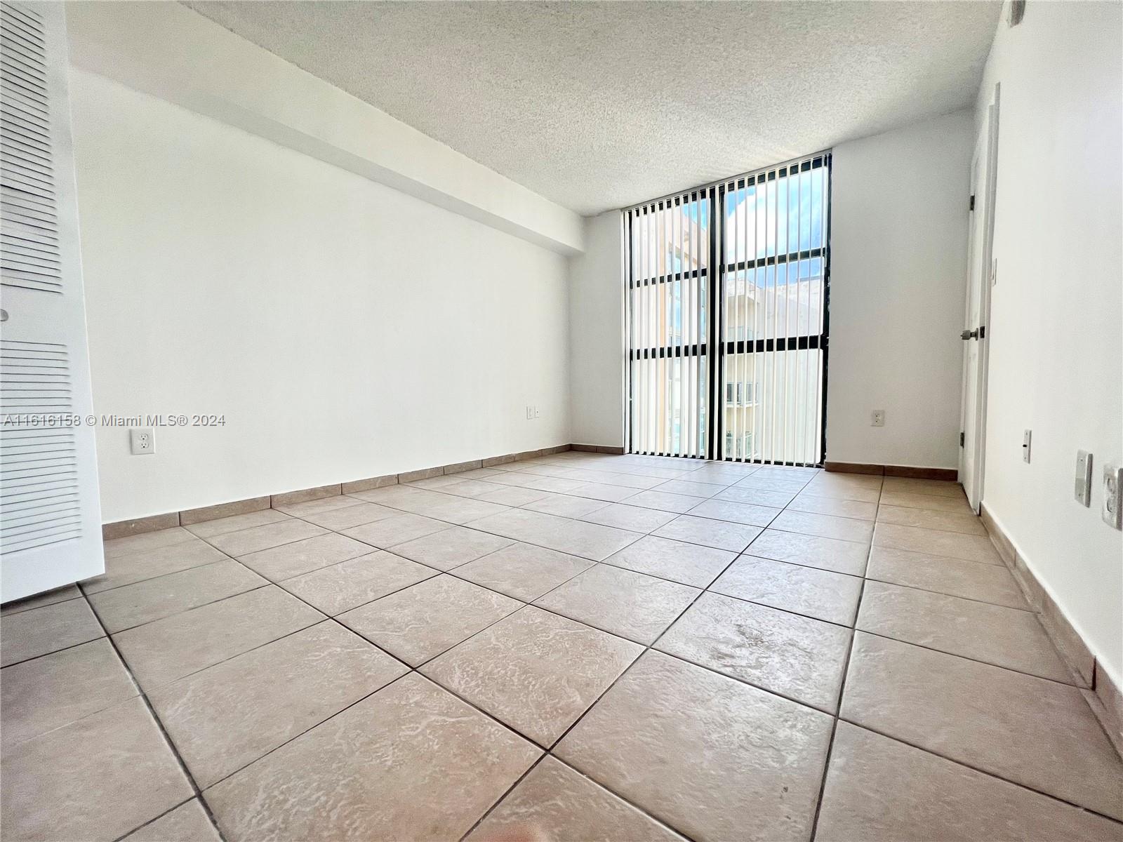 INTERNATIONAL TOWERS COND - Residential Lease