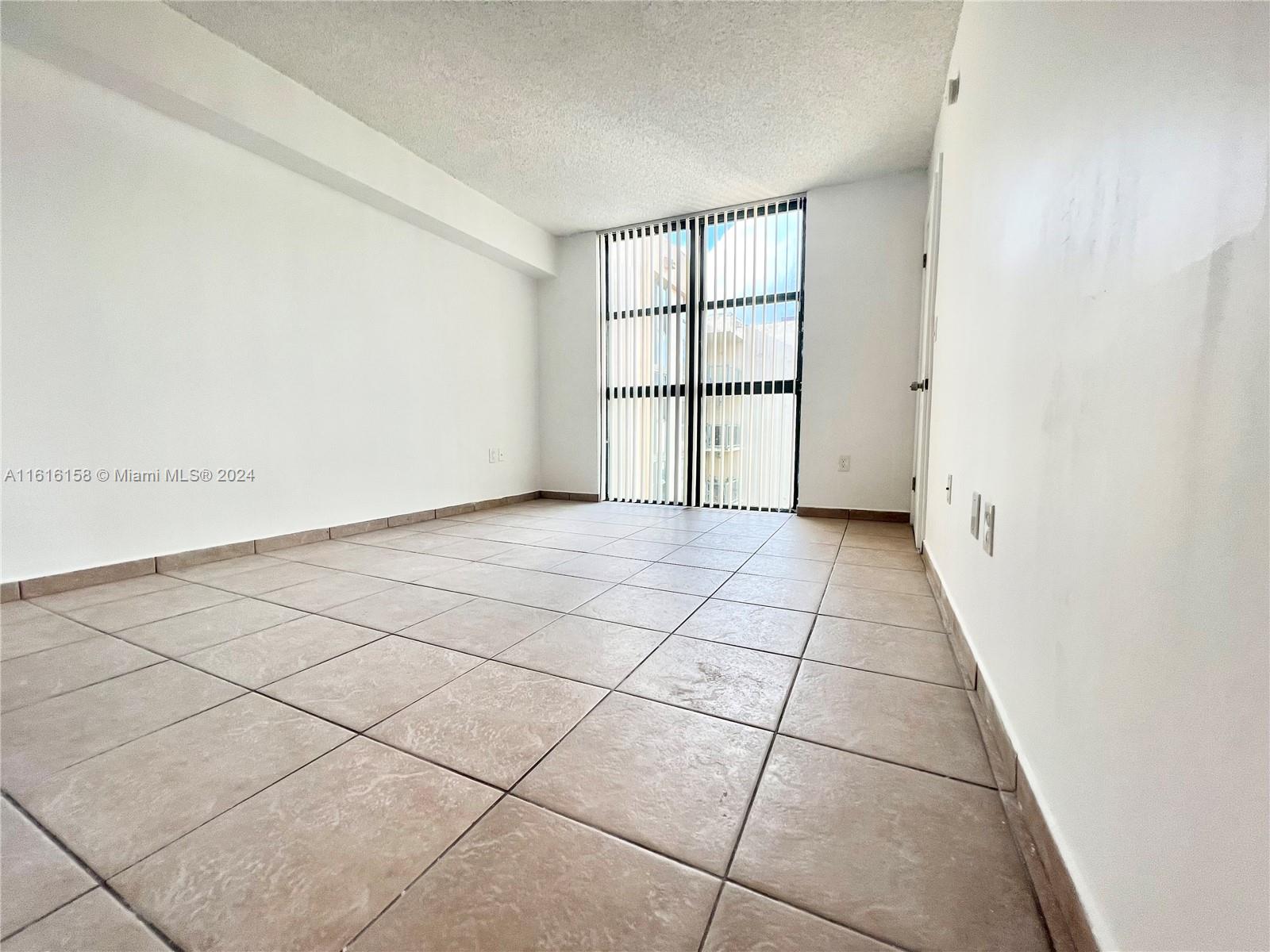INTERNATIONAL TOWERS COND - Residential Lease