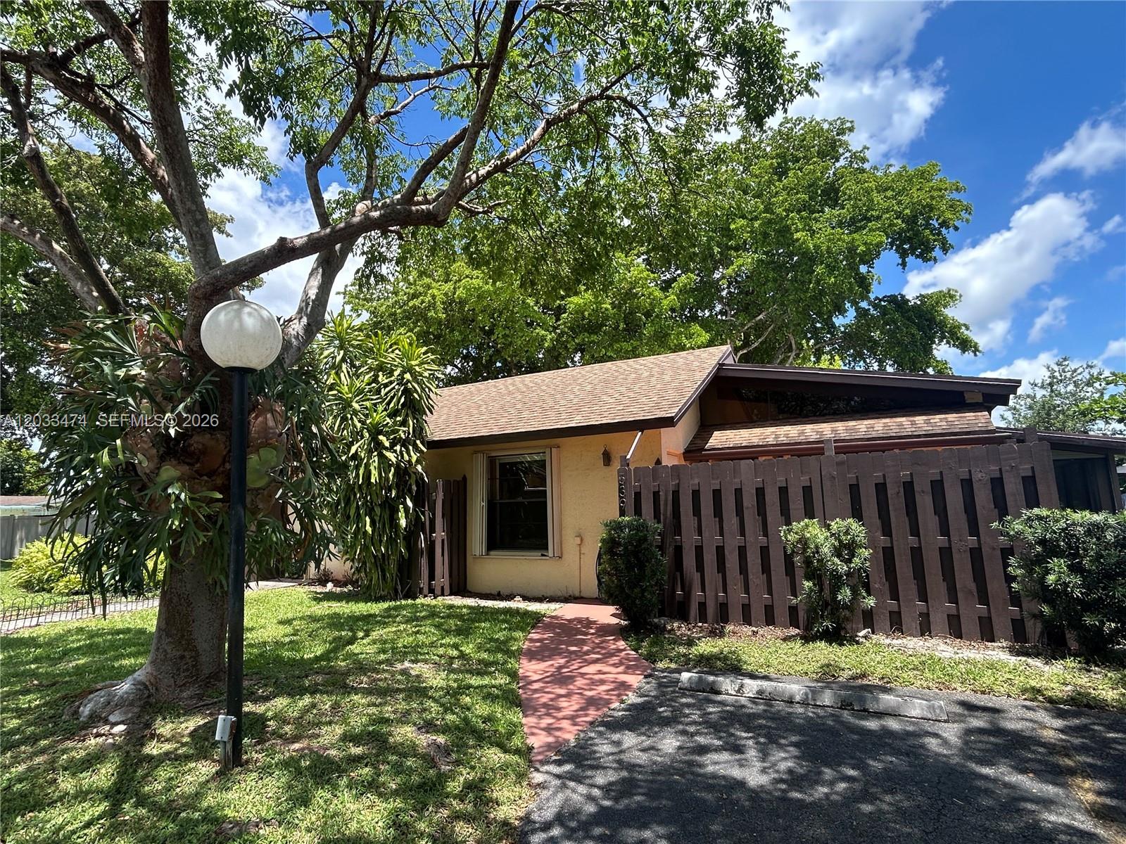 VILLAS AT CARRIAGE HILLS - Residential