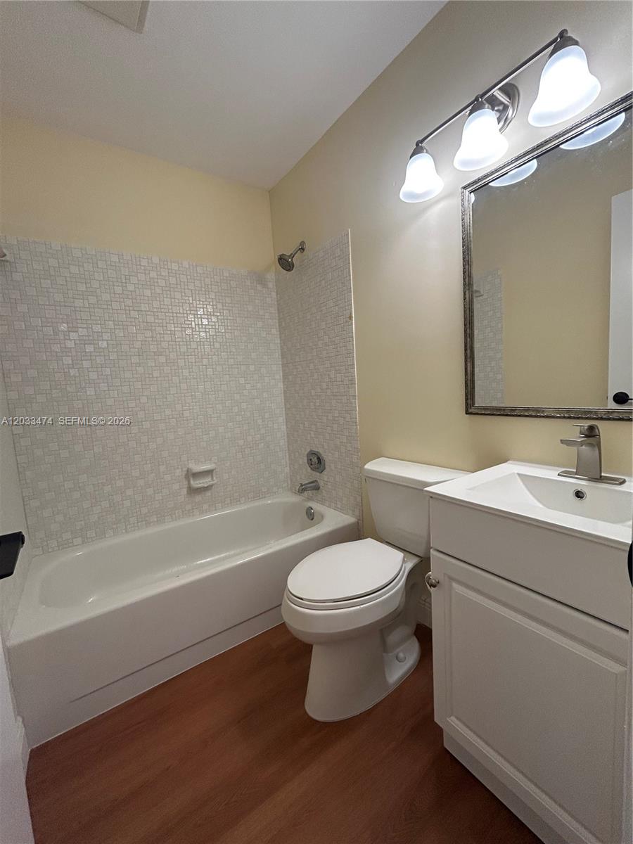VILLAS AT CARRIAGE HILLS - Residential