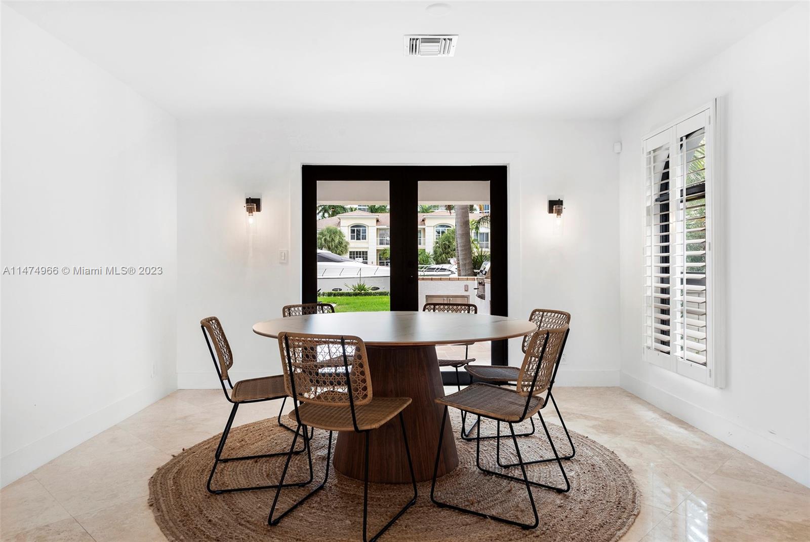 GOLDEN ISLES ESTATES FIRS - Residential