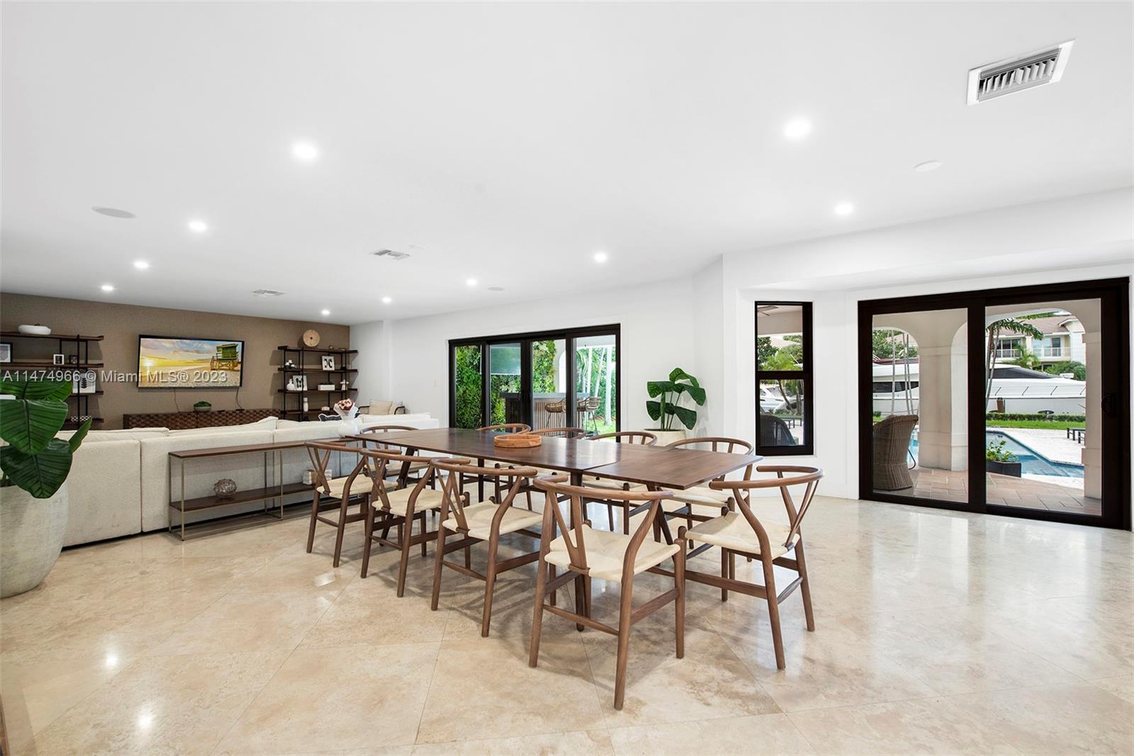 GOLDEN ISLES ESTATES FIRS - Residential
