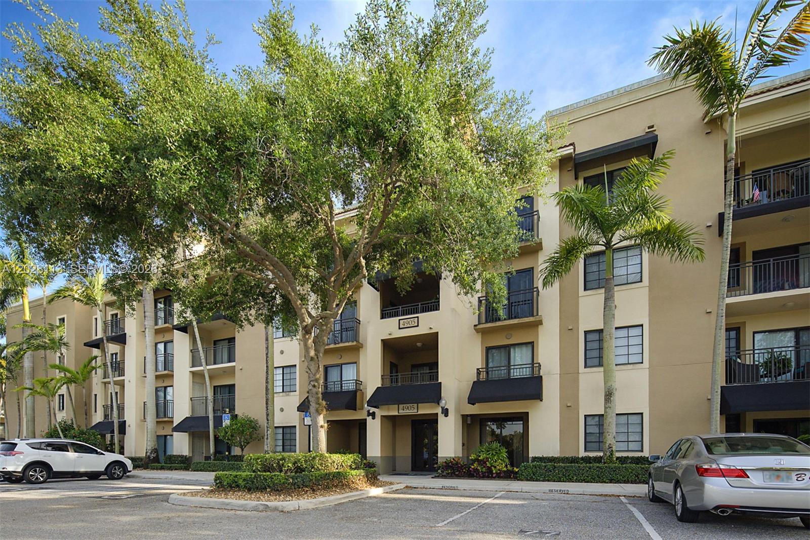 RESIDENCES AT MIDTOWN CON - Residential