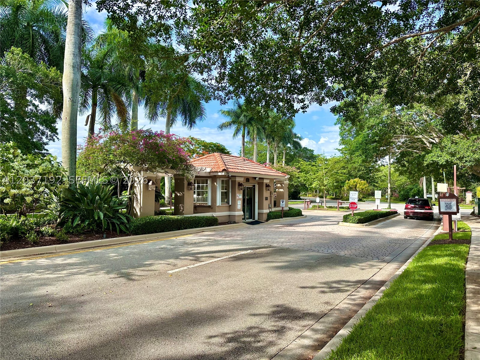 The Lakes - Residential