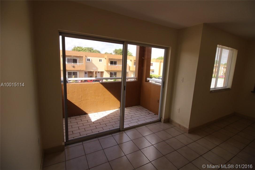 LAKE FOREST PARK CONDO VI - Residential Lease