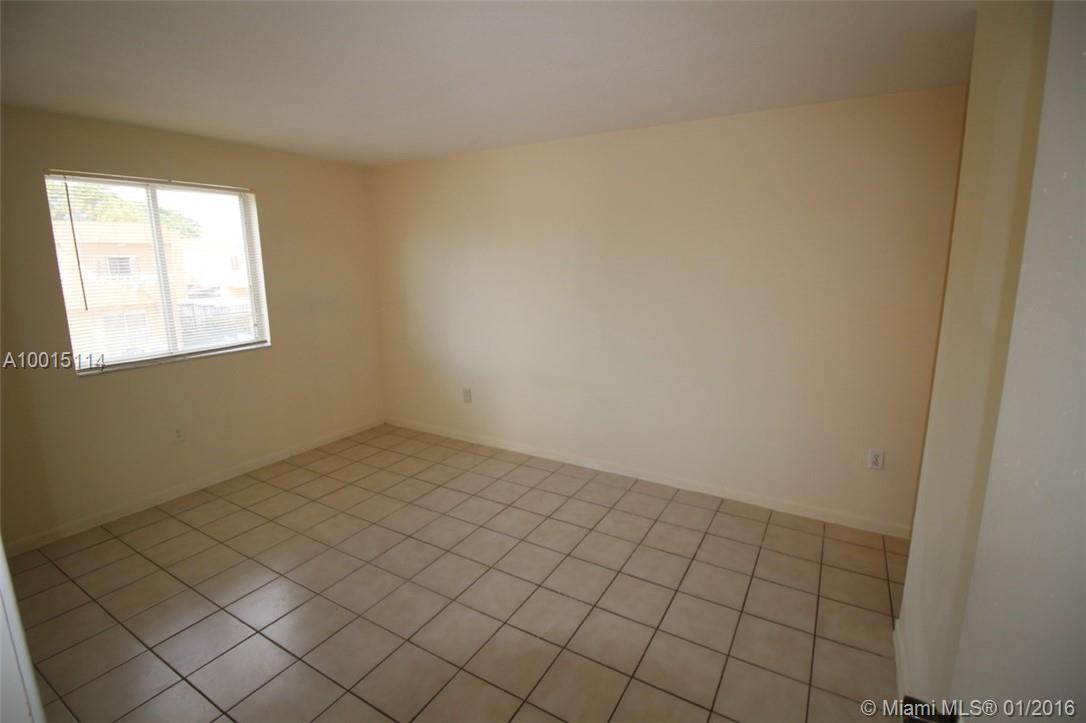 LAKE FOREST PARK CONDO VI - Residential Lease