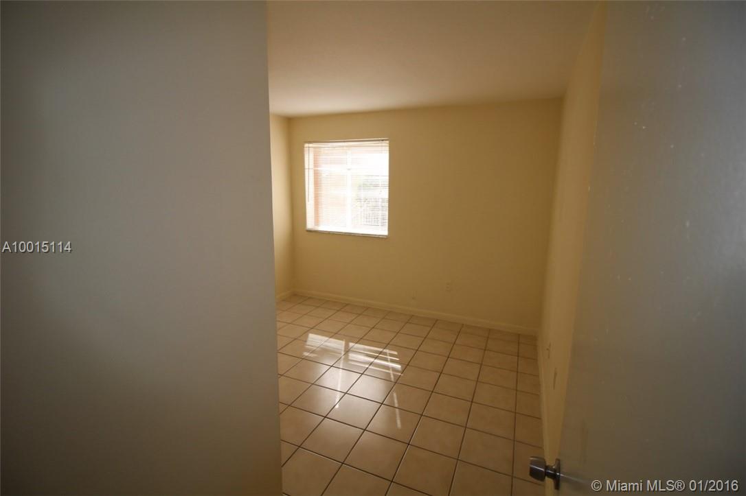 LAKE FOREST PARK CONDO VI - Residential Lease
