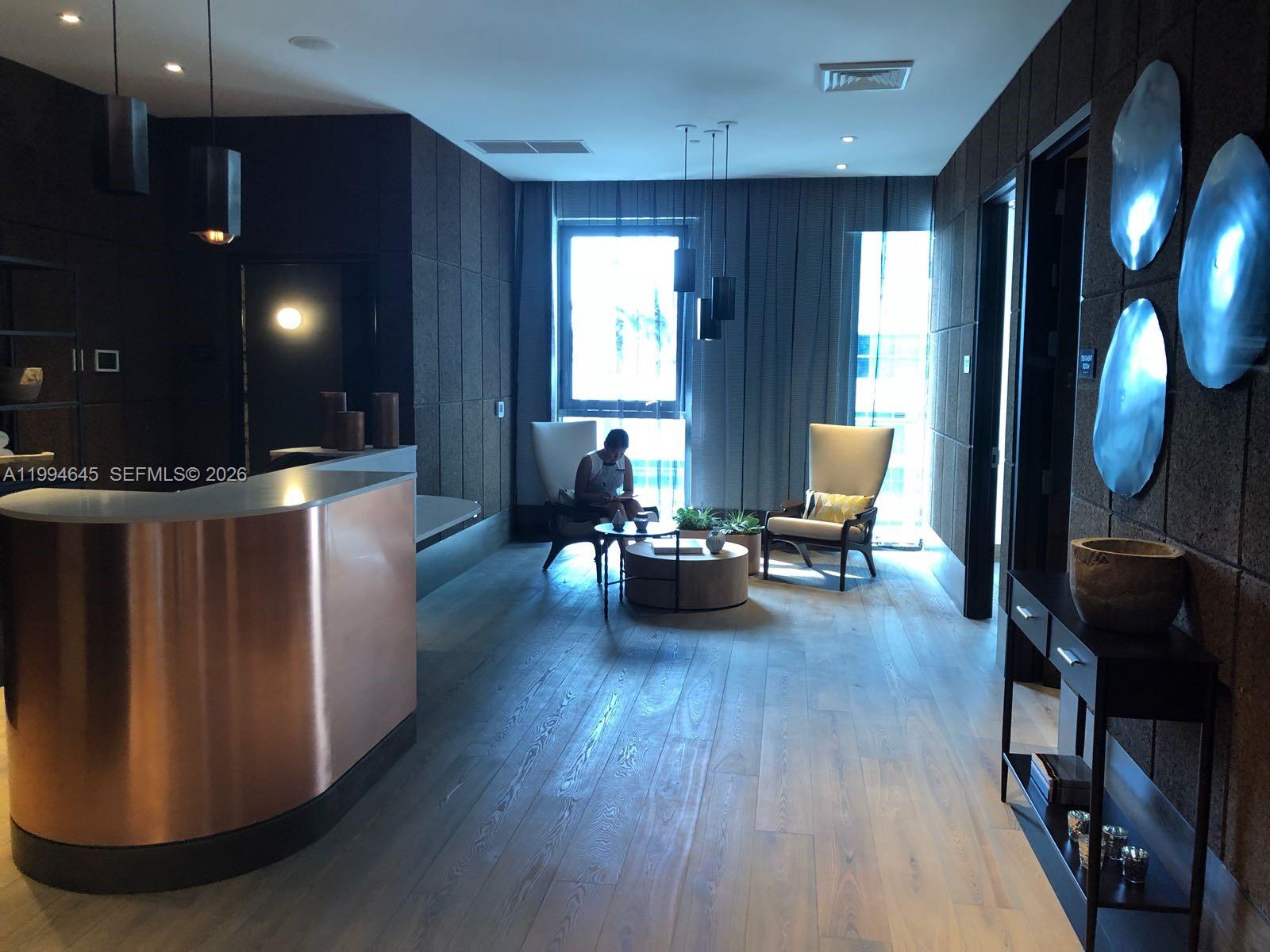 3401 MIDTOWN CONDO - Residential
