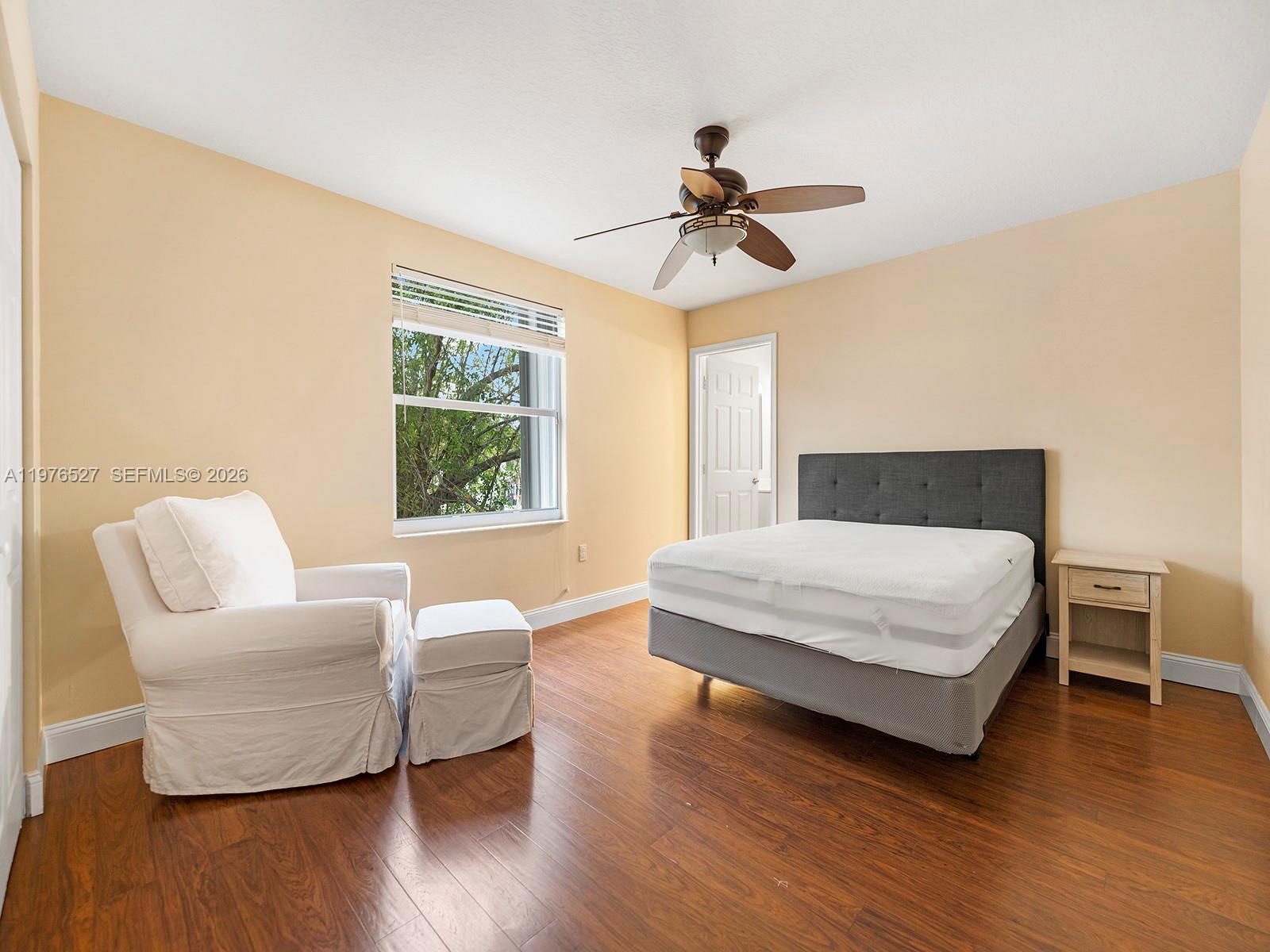 PEMBROKE FALLS PH 5 - Residential