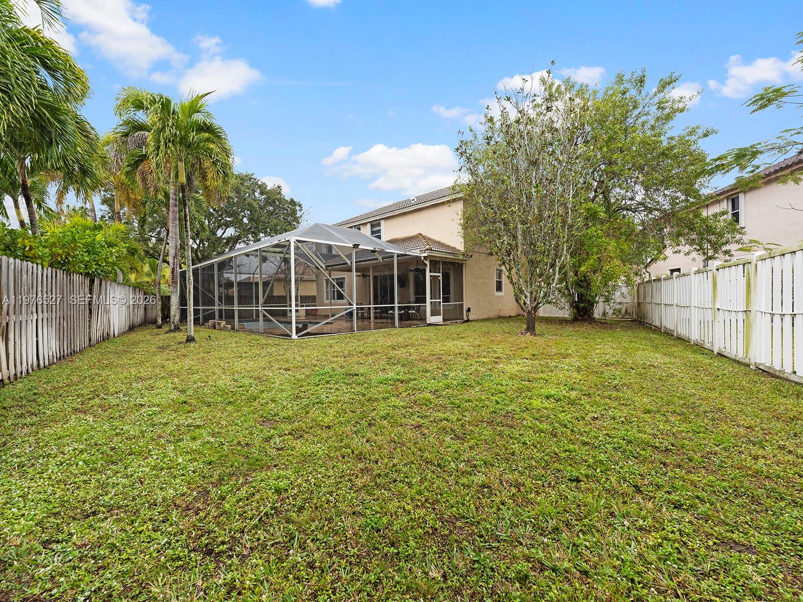 PEMBROKE FALLS PH 5 - Residential