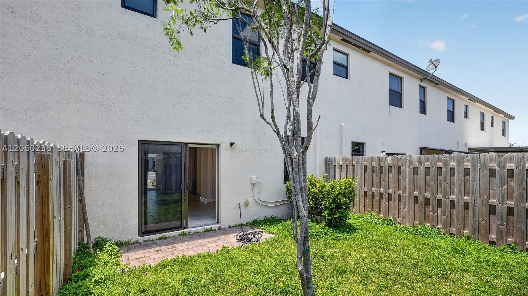 KENDALL ASSEMBLAGE SOUTH - Residential