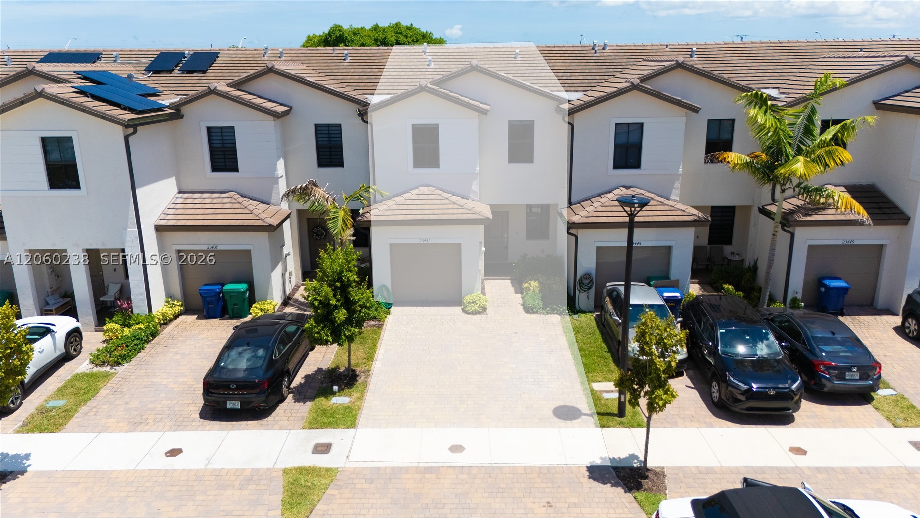 KENDALL ASSEMBLAGE SOUTH - Residential