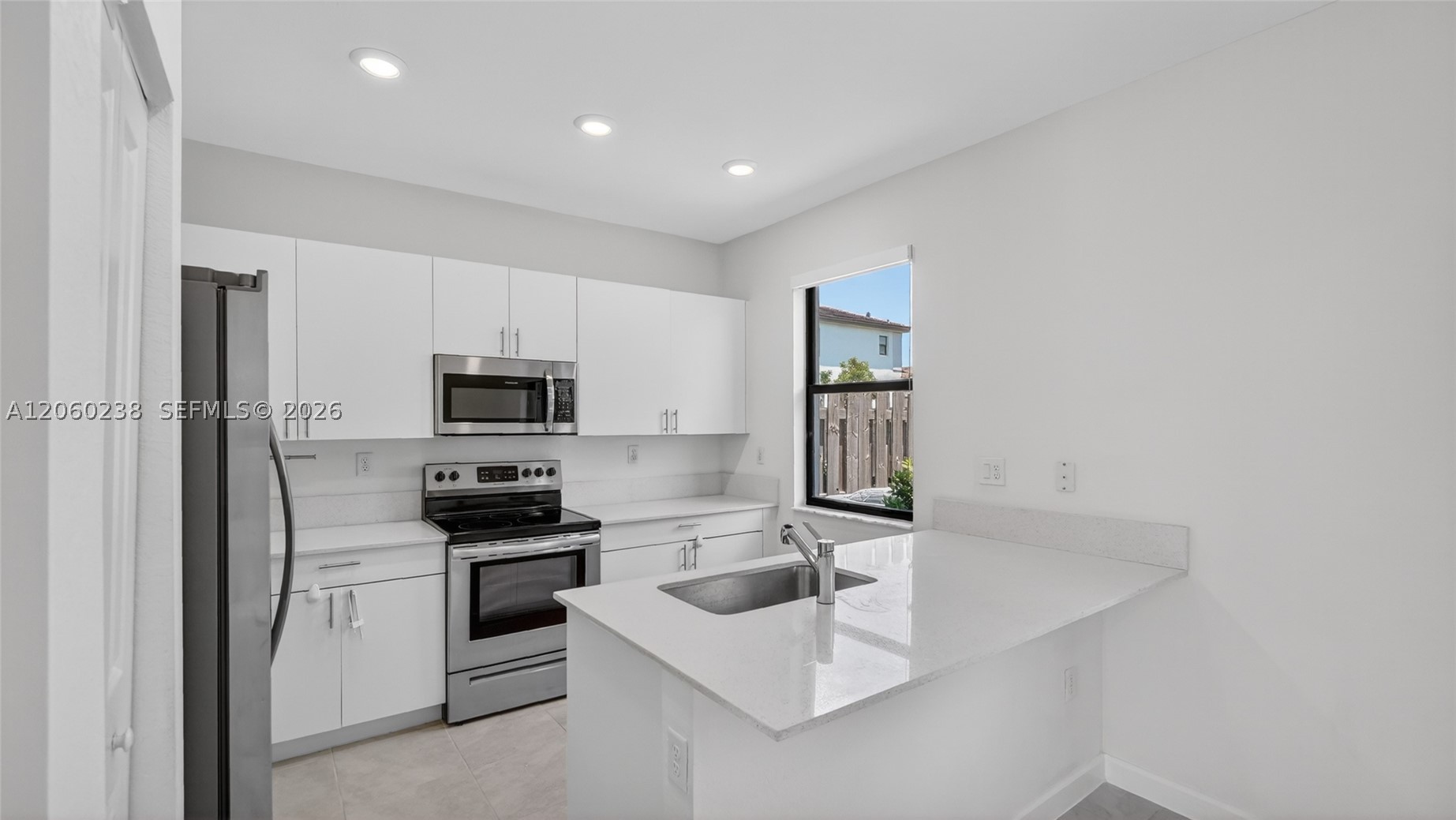 KENDALL ASSEMBLAGE SOUTH - Residential