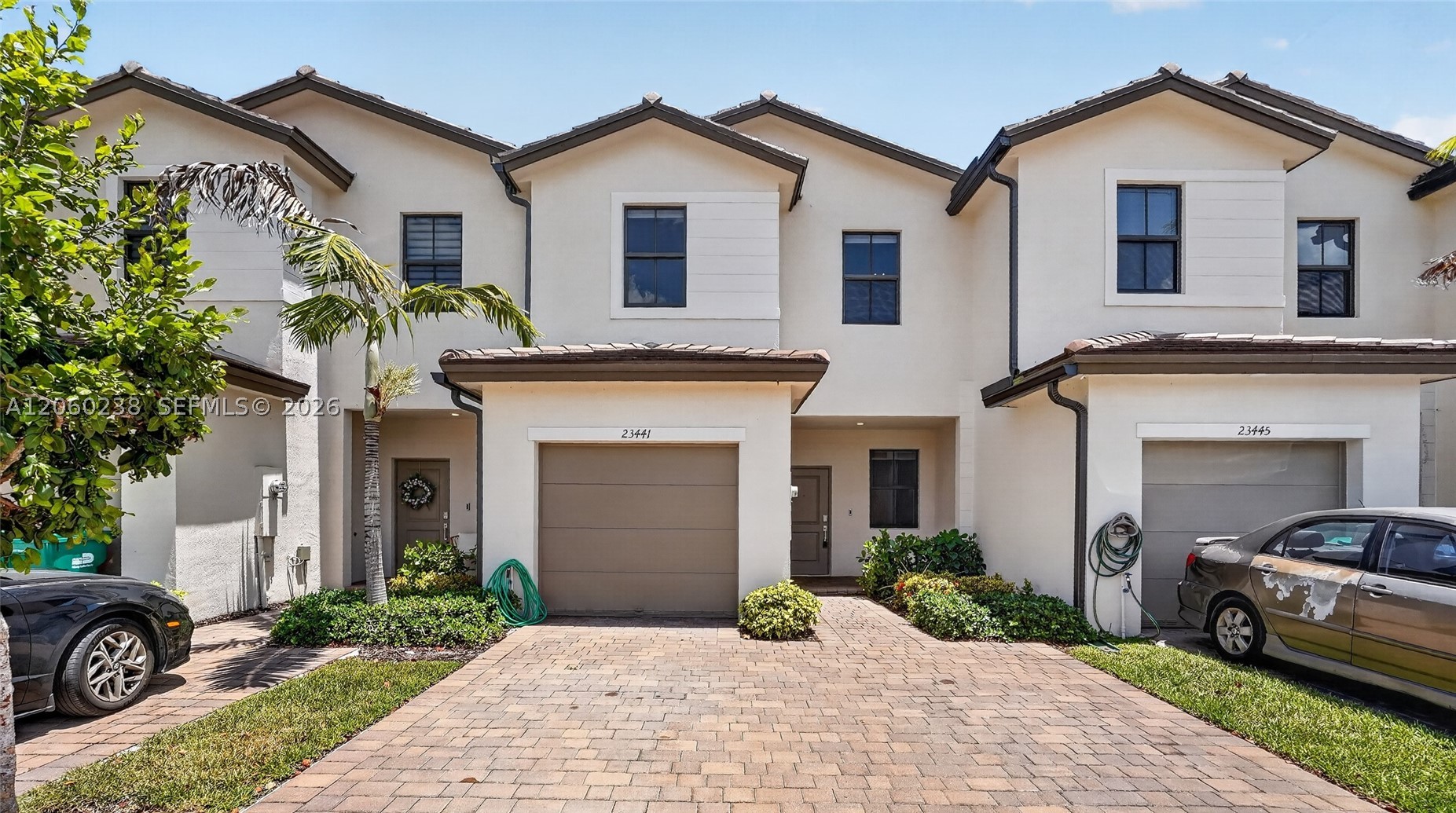 For Sale: Move-in-ready townhouse in Siena Reserve by Lennar featuring 3 bedrooms, 2.5 bathrooms, modern finishes, washer and dryer, window blinds, and a functional open layout. Located in a gated community with a clubhouse and community amenities. Conveniently situated near shopping plazas, The Falls, restaurants, medical facilities, and major roadways. Easy to show and ready for its new owner. Don’t miss this​​‌​​​​‌​‌​​​‌‌​​​‌‌‌​​‌​​‌‌​​​​ opportunity!