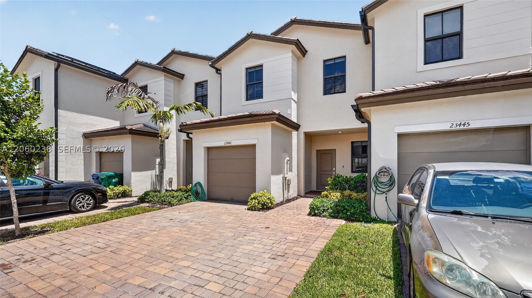 KENDALL ASSEMBLAGE SOUTH - Residential