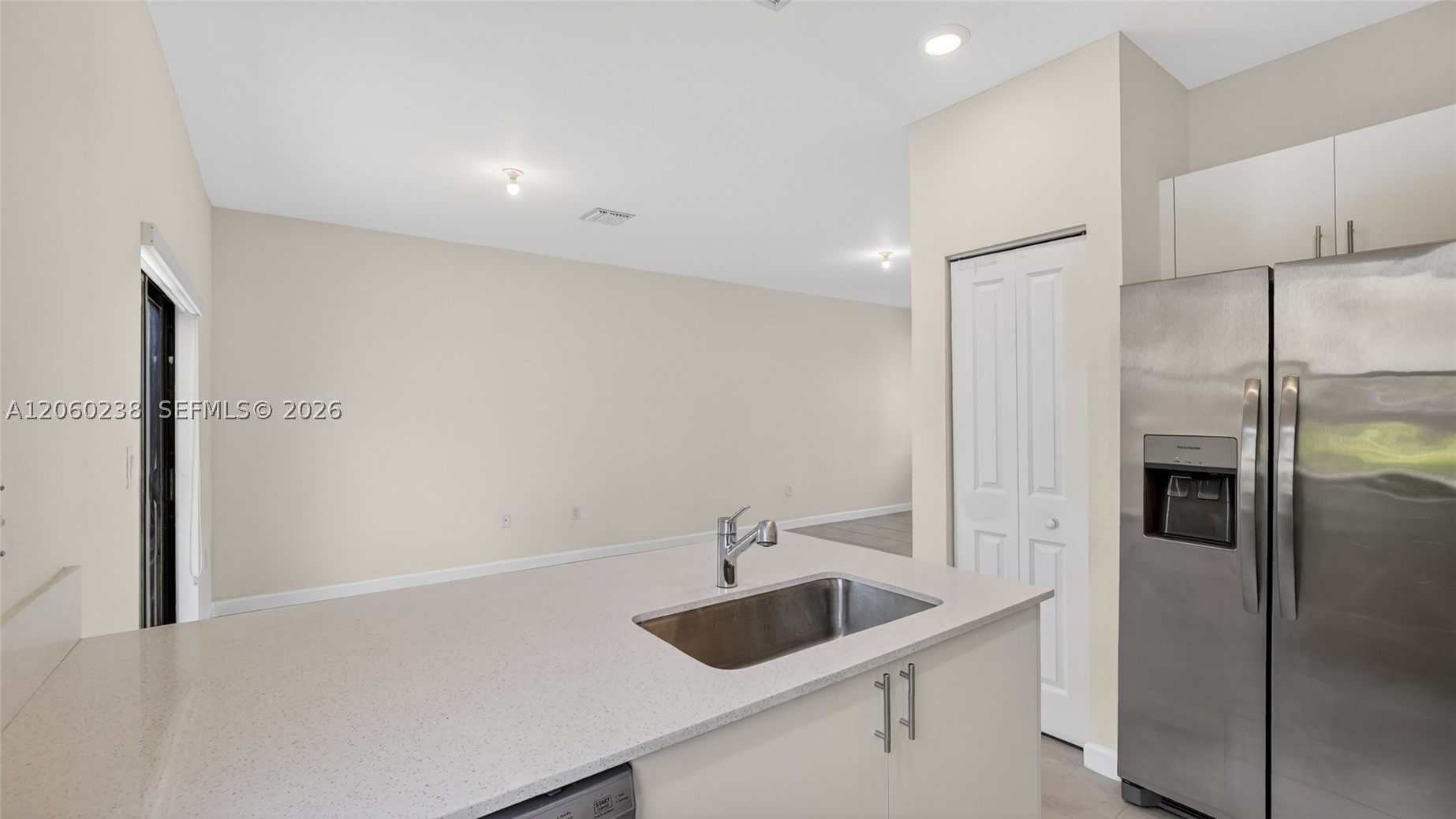 KENDALL ASSEMBLAGE SOUTH - Residential