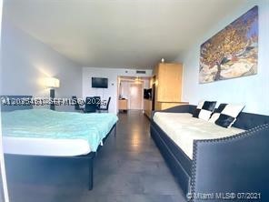 THE AVENTURA BEACH CLUB C - Residential Lease