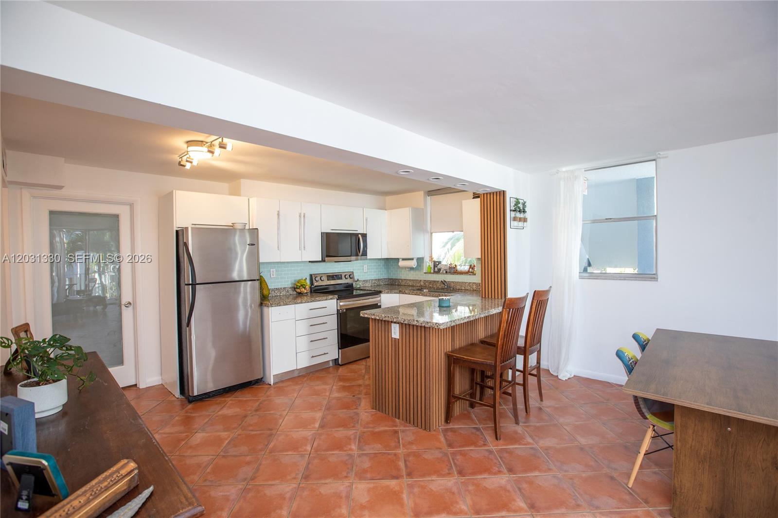 NORTH BAY VILLAS CONDO - Residential