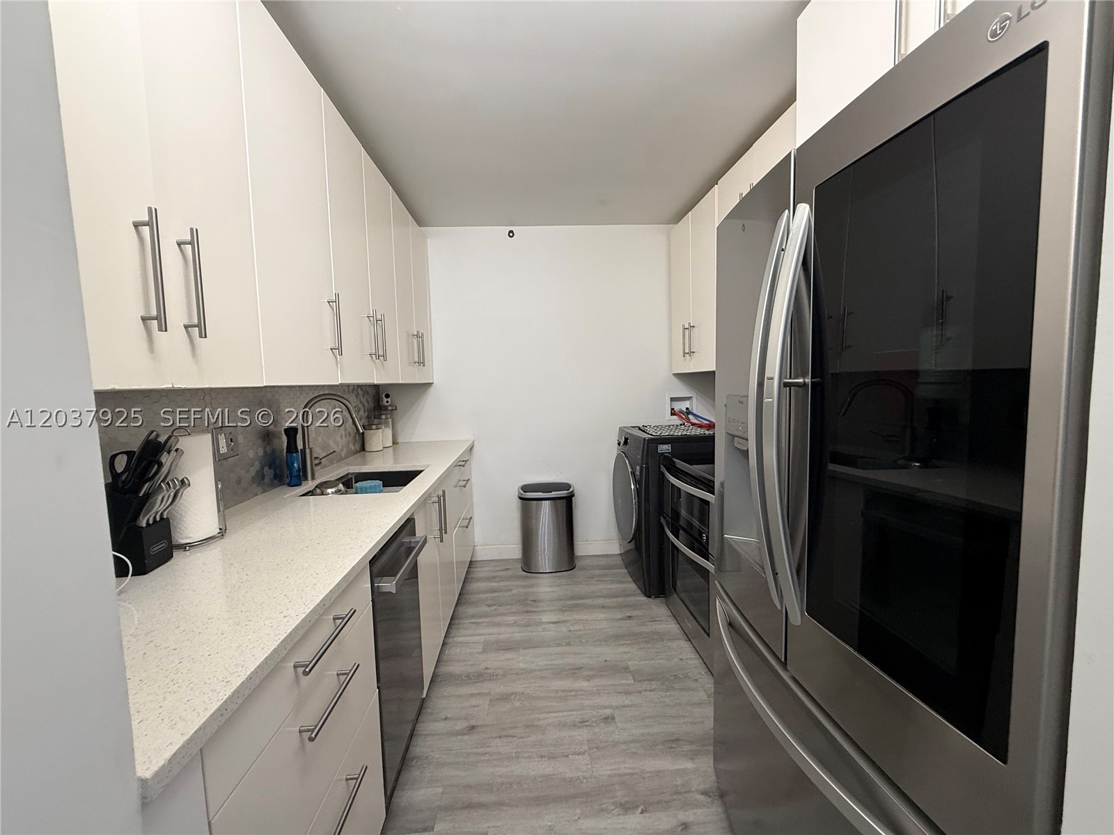 SAGA BAY GARDENS CONDO - Residential Lease