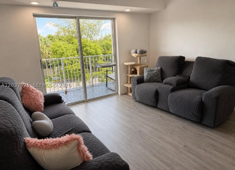 SAGA BAY GARDENS CONDO - Residential Lease