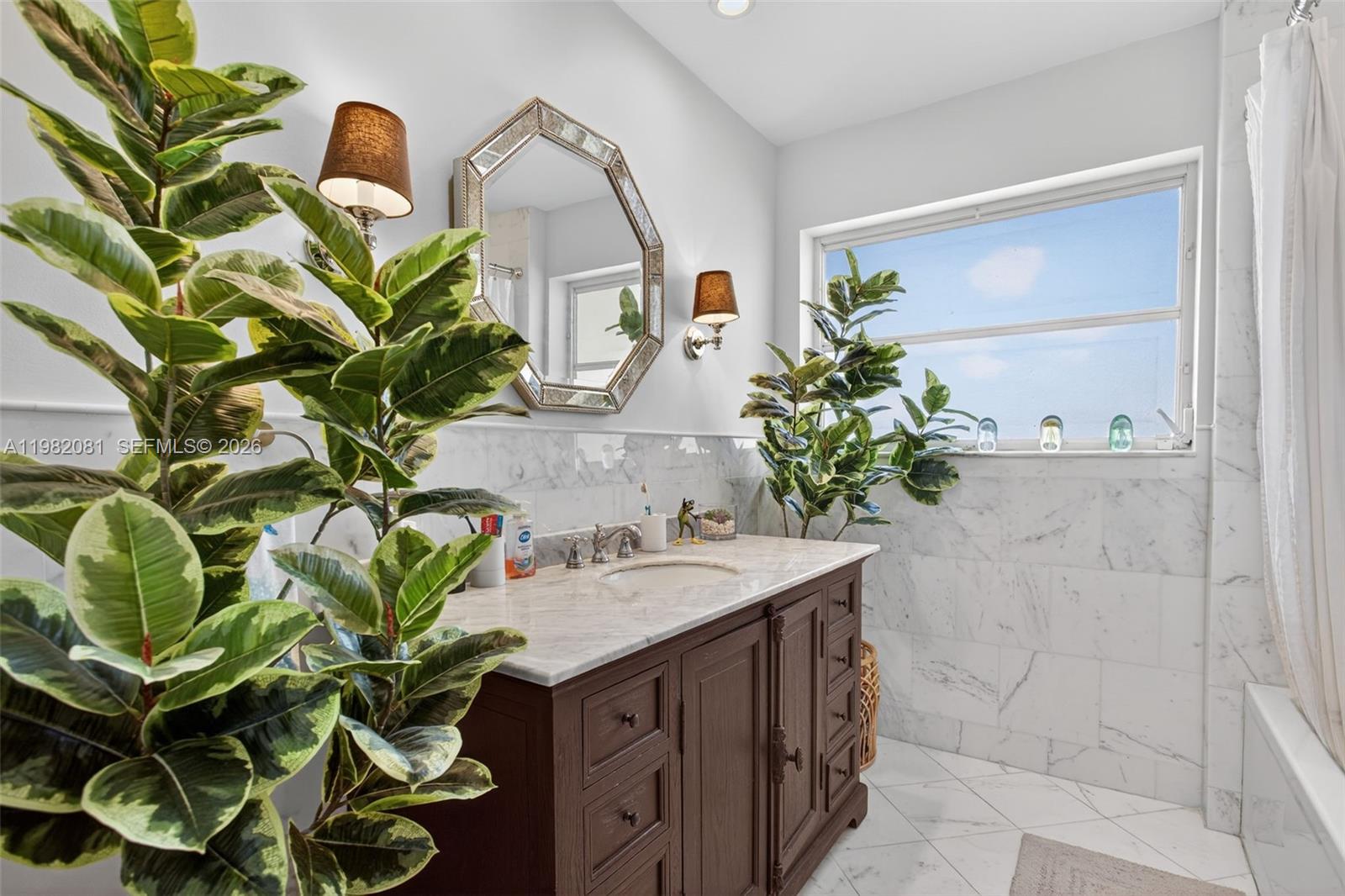 IMPERIAL POINT 3RD SEC - Residential