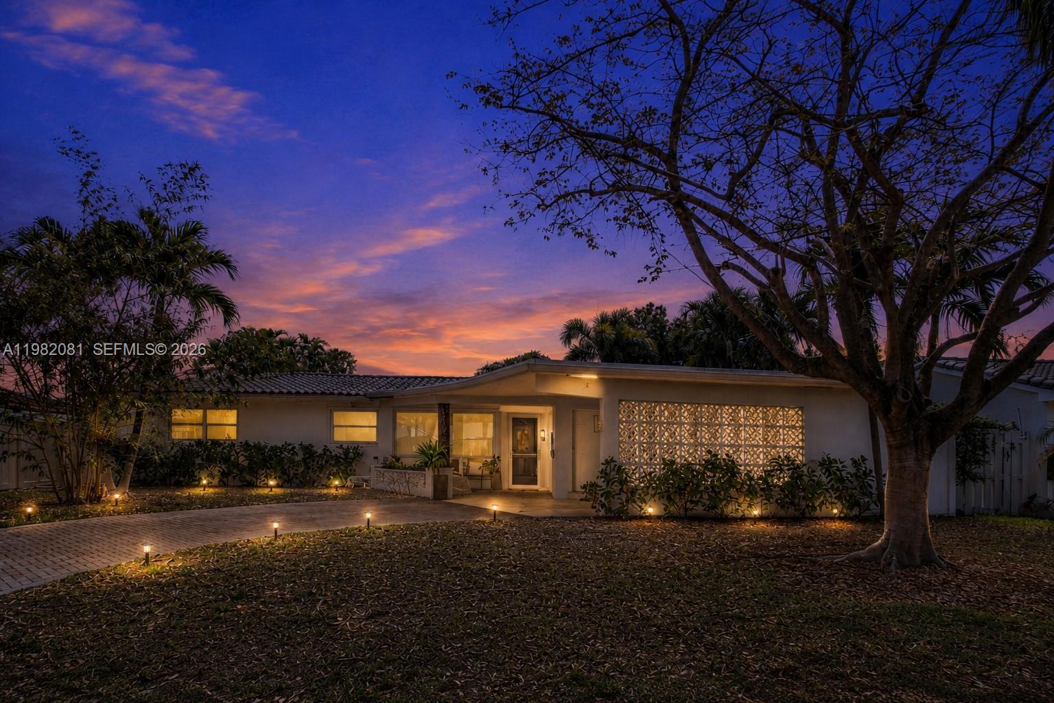 IMPERIAL POINT 3RD SEC - Residential