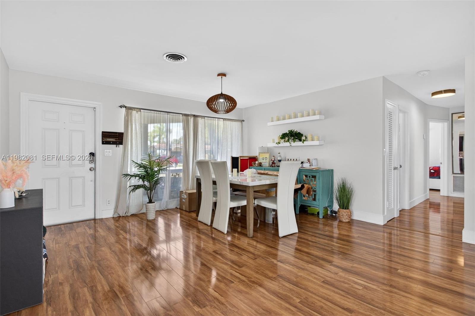 IMPERIAL POINT 3RD SEC - Residential