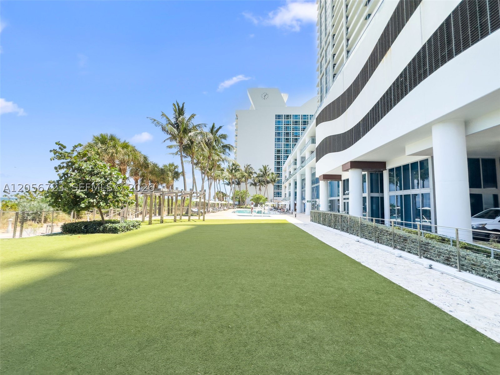 CENTRAL CARILLON BEACH - Residential