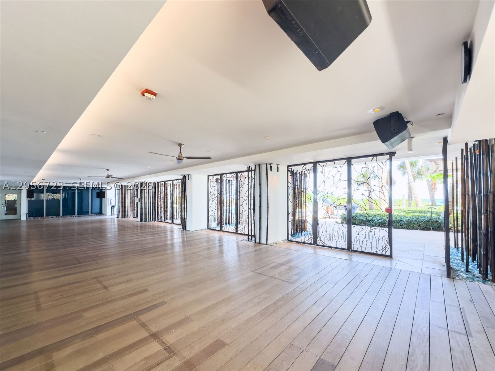 CENTRAL CARILLON BEACH - Residential
