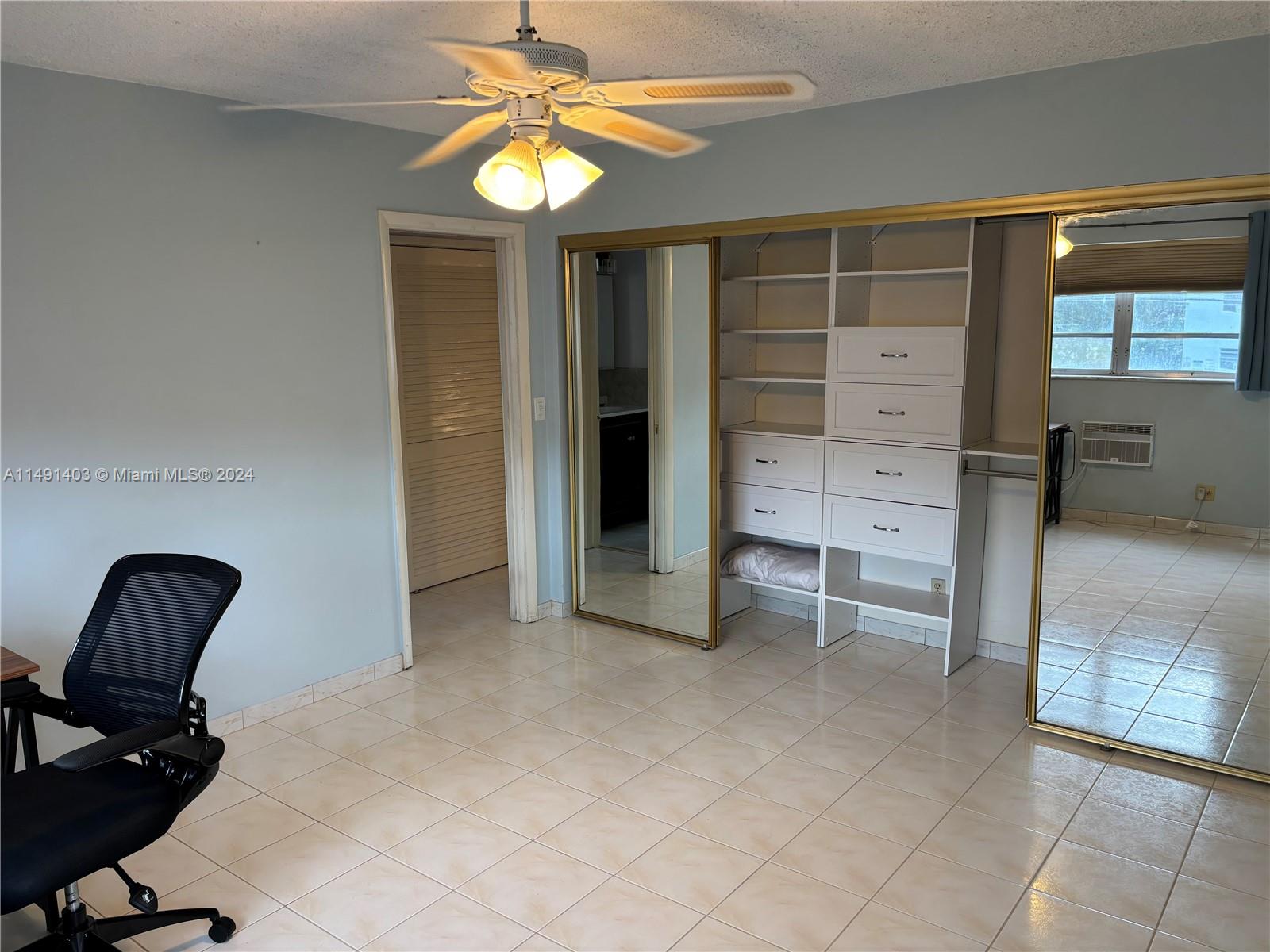 ELDORADO PLAZA EAST CONDO - Residential