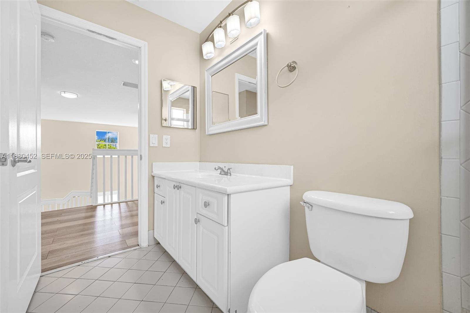 POD 6 AT MONARCH LAKES - Residential