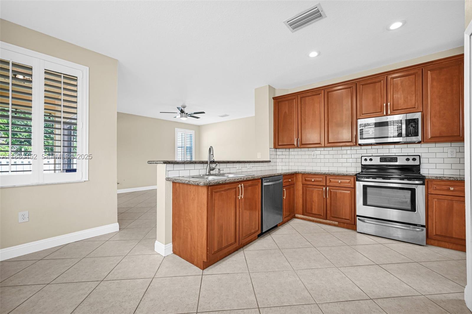 POD 6 AT MONARCH LAKES - Residential