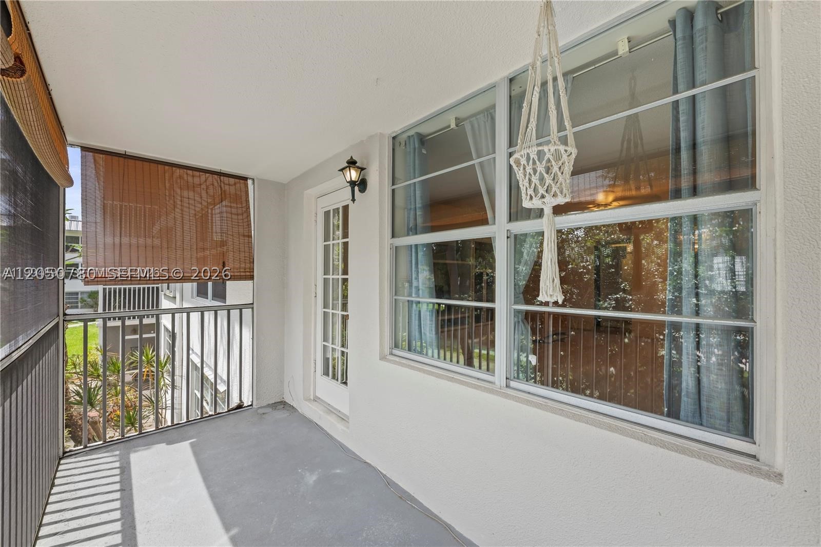 KINGS PARK GARDEN APTS CO - Residential Lease