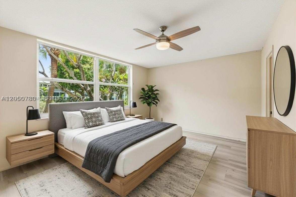 KINGS PARK GARDEN APTS CO - Residential Lease