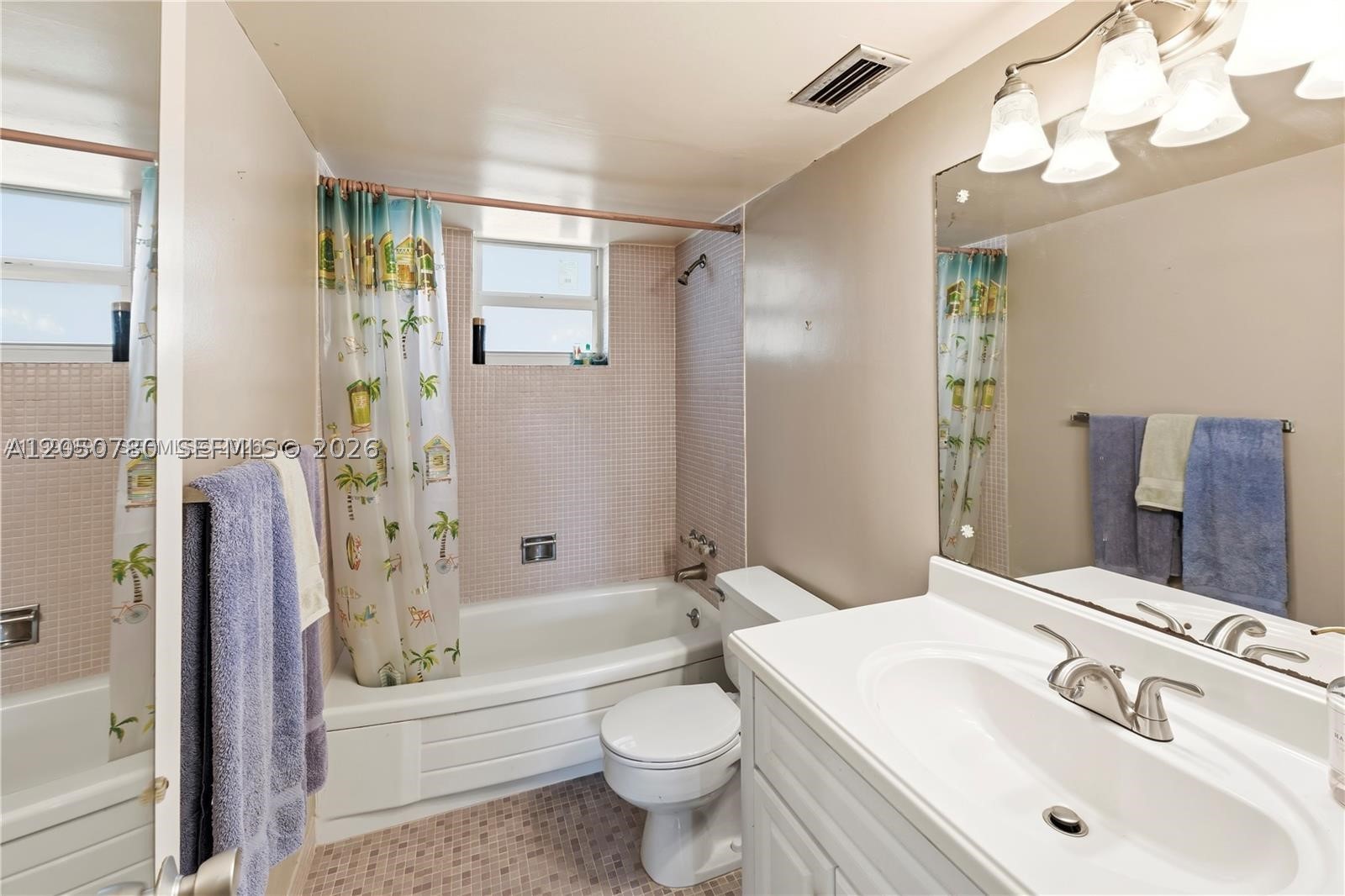 KINGS PARK GARDEN APTS CO - Residential Lease