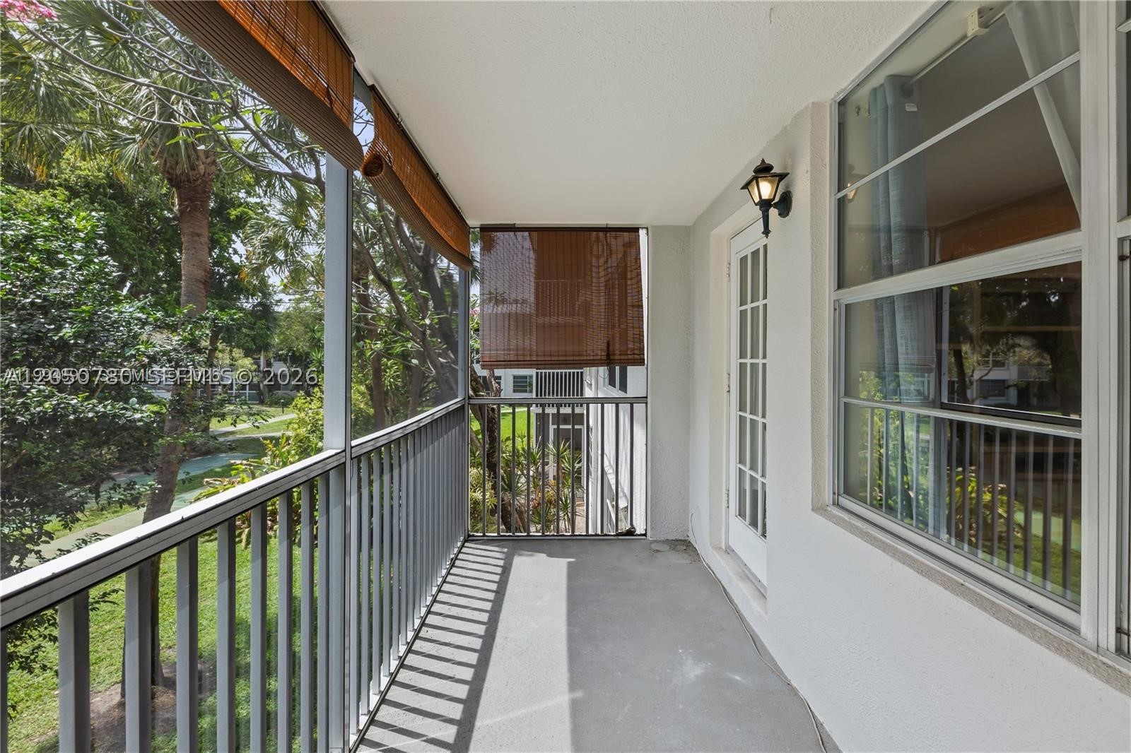 KINGS PARK GARDEN APTS CO - Residential Lease