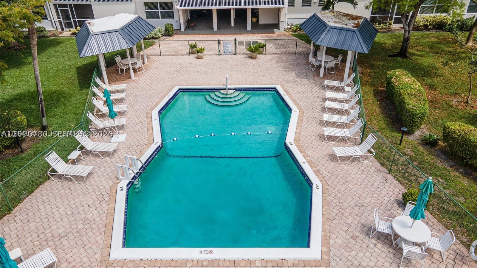KINGS PARK GARDEN APTS CO - Residential Lease